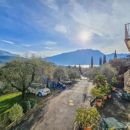 Aparthotel Englovacanze Riva del Garda Exterior photo