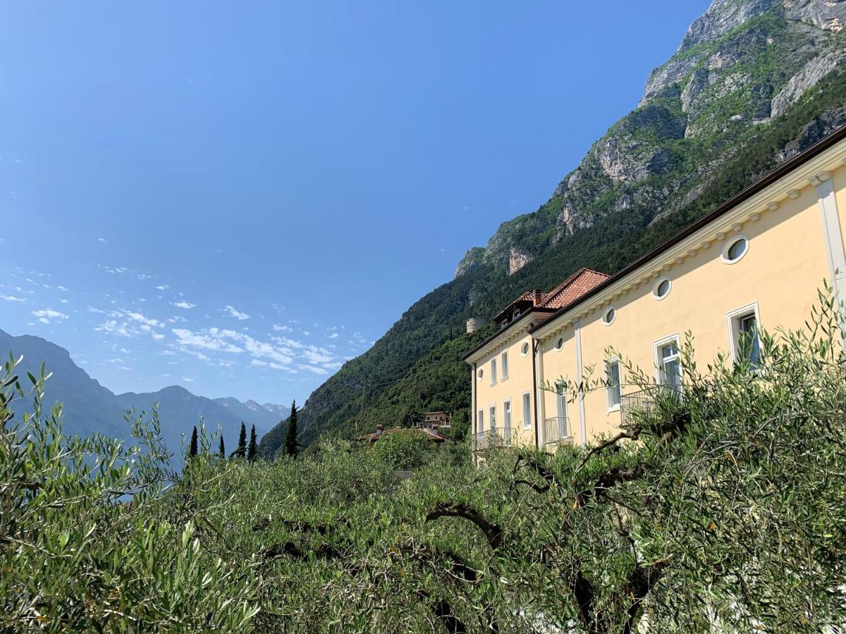 Aparthotel Englovacanze Riva del Garda Exterior photo